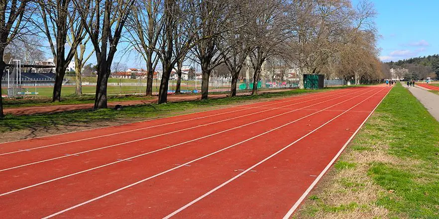 Spor Alanları için zemin kaplama uygulaması